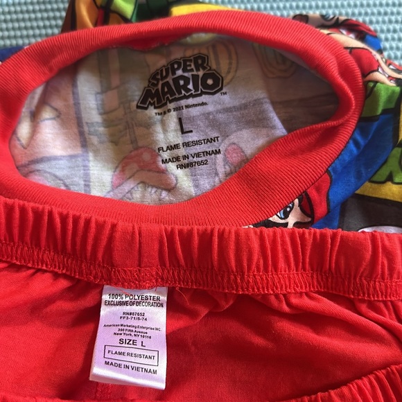 Super Mario Boy’s 2 piece Pajama Set - Picture 6 of 11